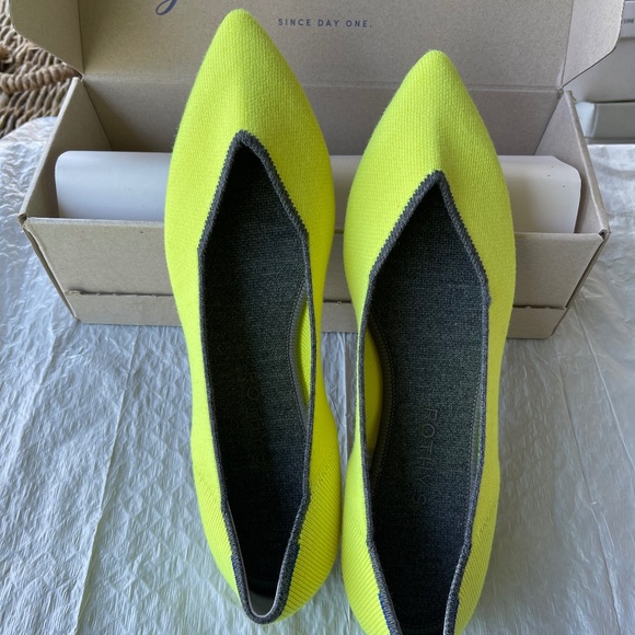 New Rothy’s Sunbeam Points Size 9.5 - Picture 2 of 6